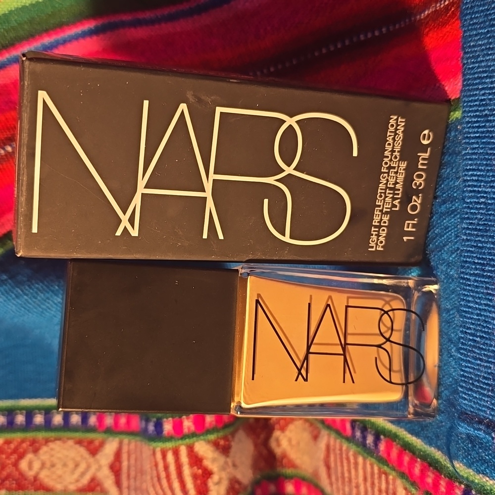 New! NARS Light Reflecting Foundation Mont Blanc light 2 1oz**